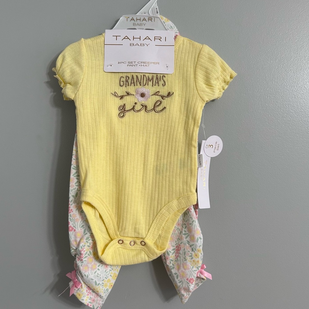 Tahari 3 Pc Girls Floral Creeper Set Size 6-9 months